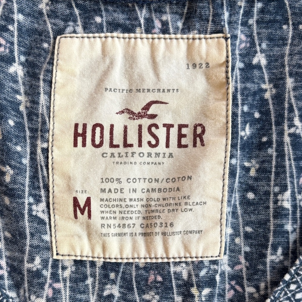 Vintage Hollister Navy Floral V-Neck Blouse - Picture 2 of 6